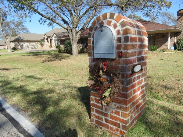 Brick Mailbox Replacement in Crestview